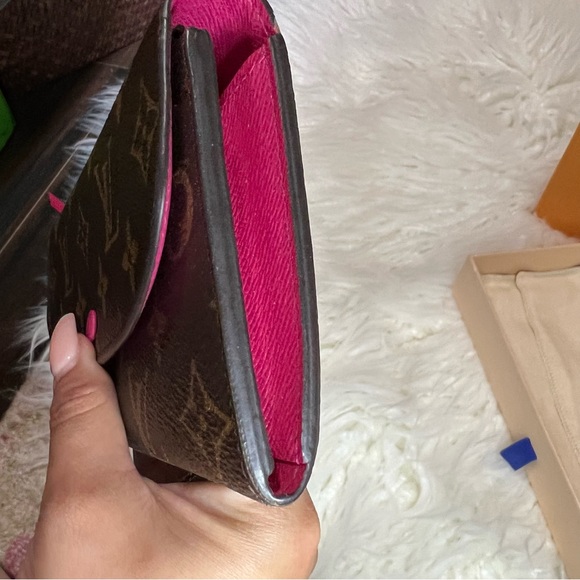 Louis Vuitton Emilie Monogram Wallet Hot Pink Interior Rare Color - Picture 8 of 16
